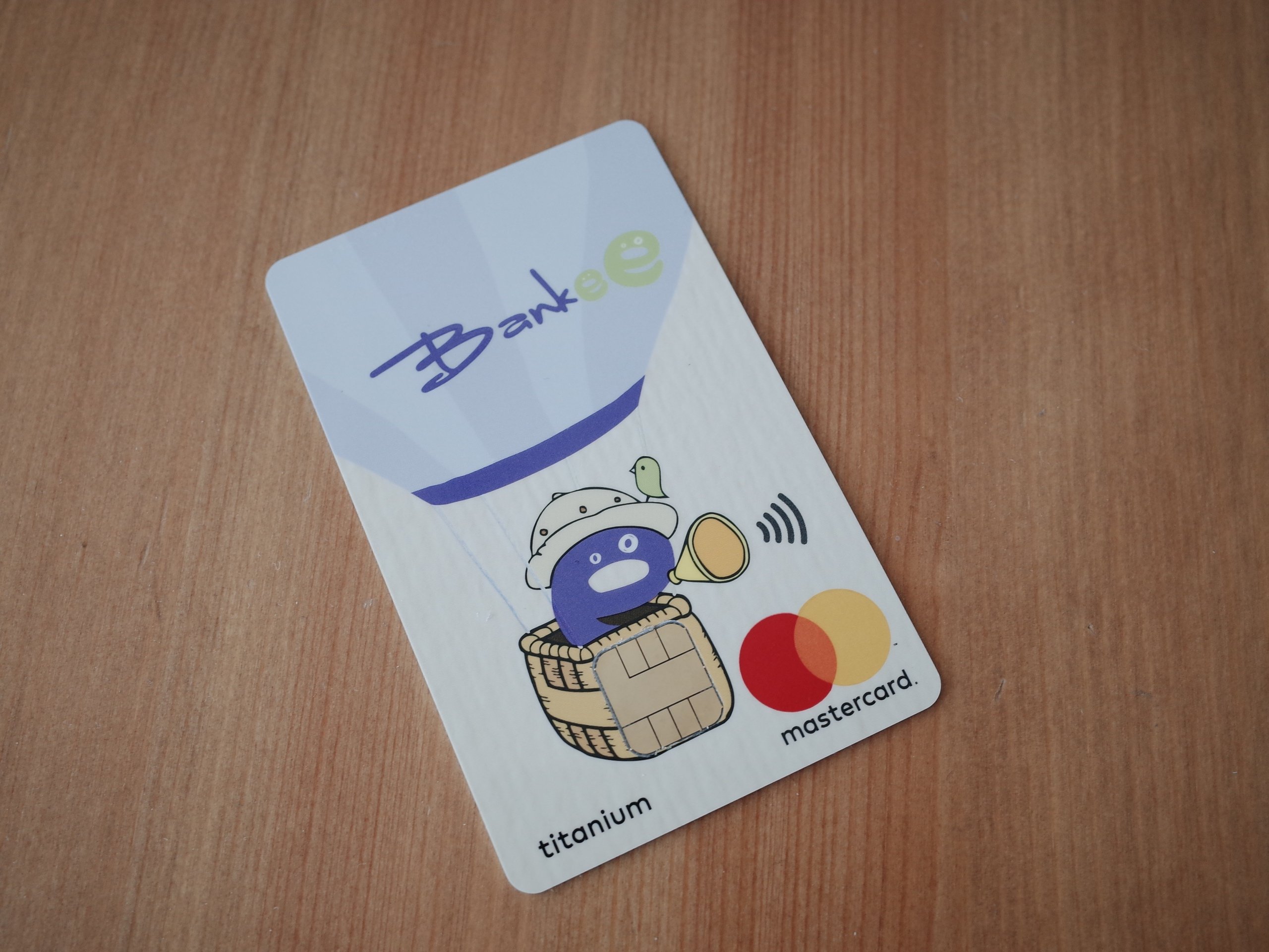 開箱｜遠東Bankee社群信用卡，2.6%現金回饋與活存？最高海外消費30%回饋？