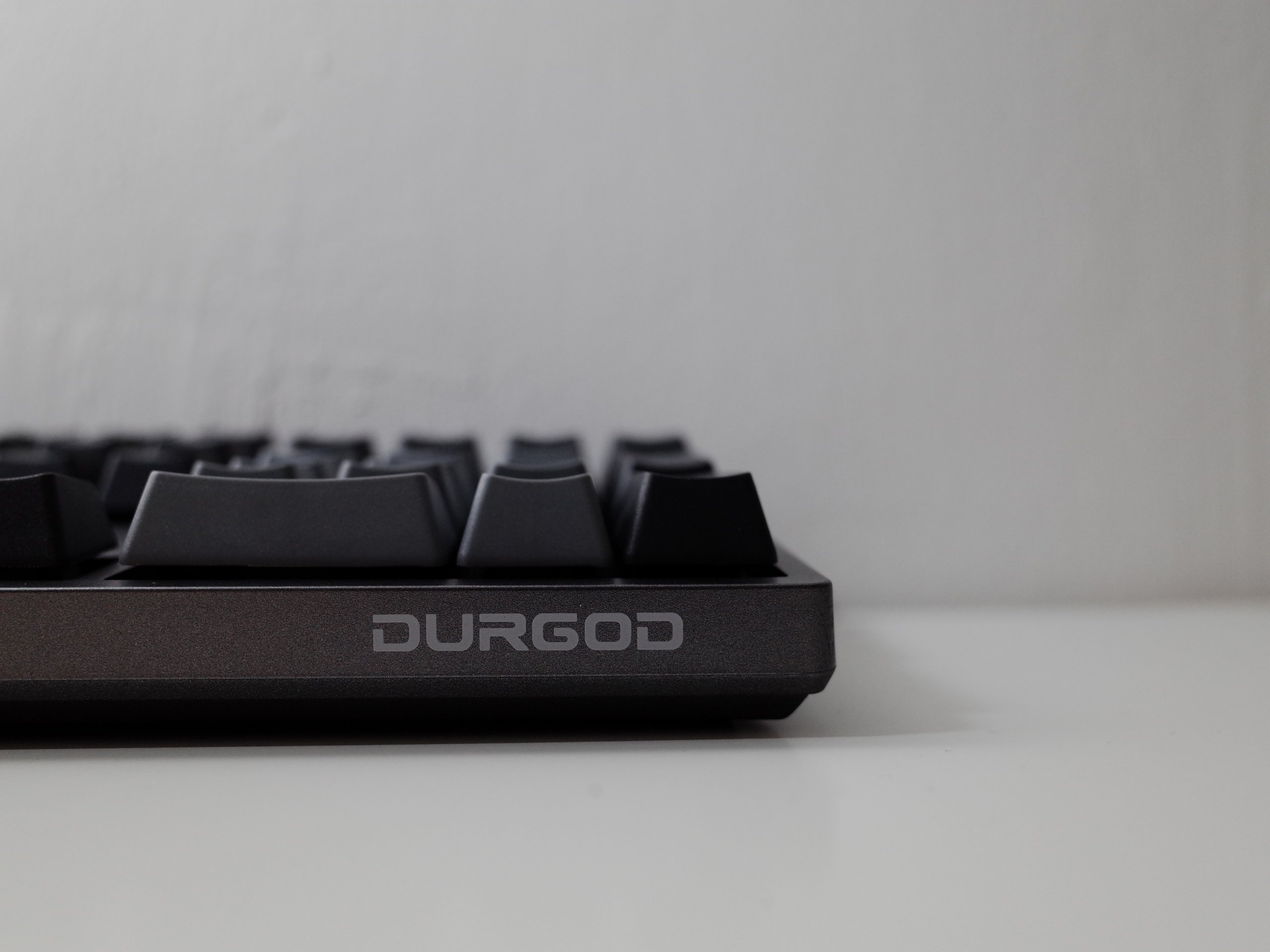 開箱｜DURGOD 無線藍芽機械鍵盤 K310W 敗家紀錄